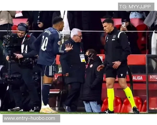 姆巴佩积极参与皇马训练米利唐阿诺德等球员缺席情况引关注